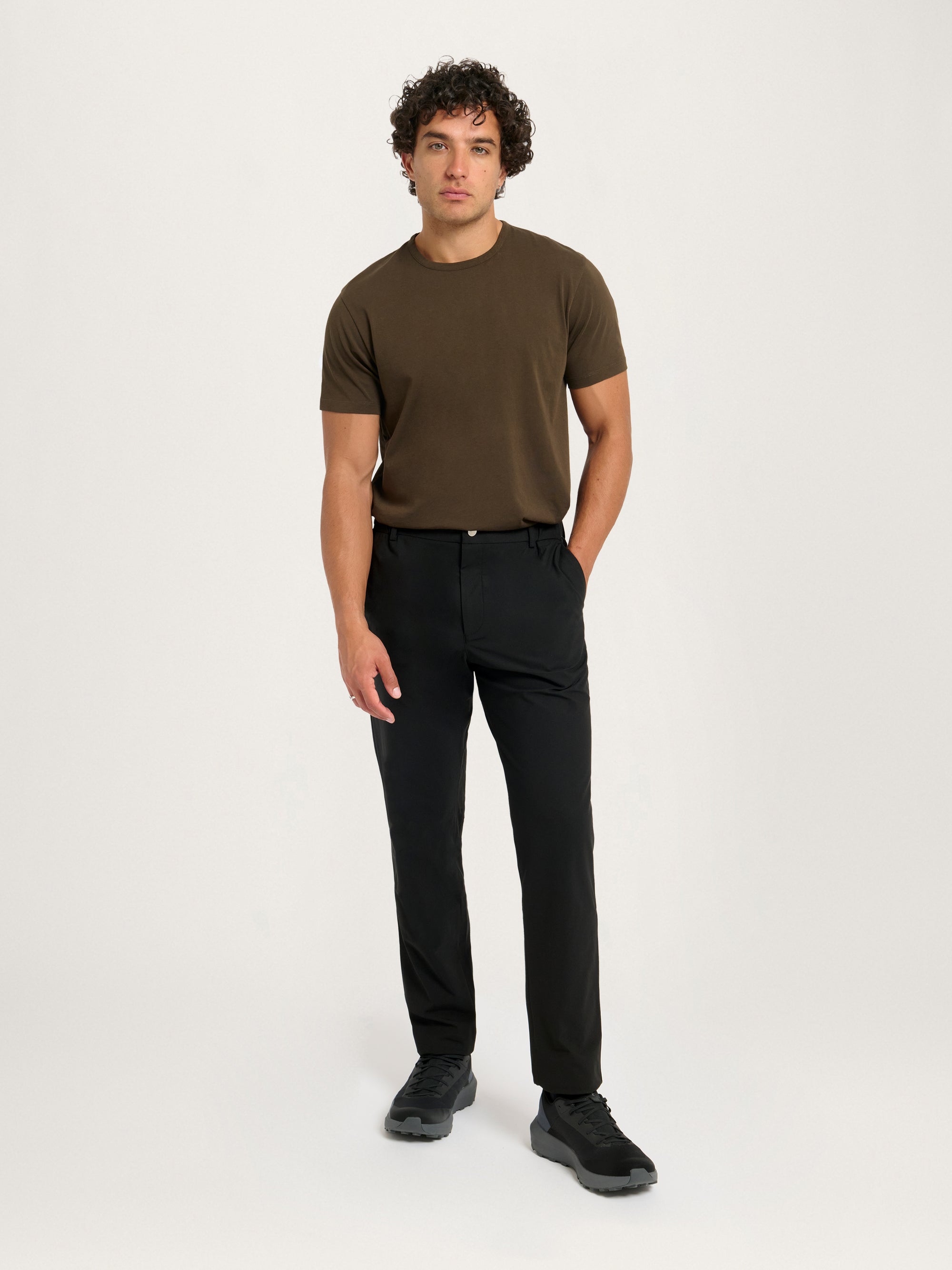 Lestrange London 360 Trouser in black – men’s tailored performance chino