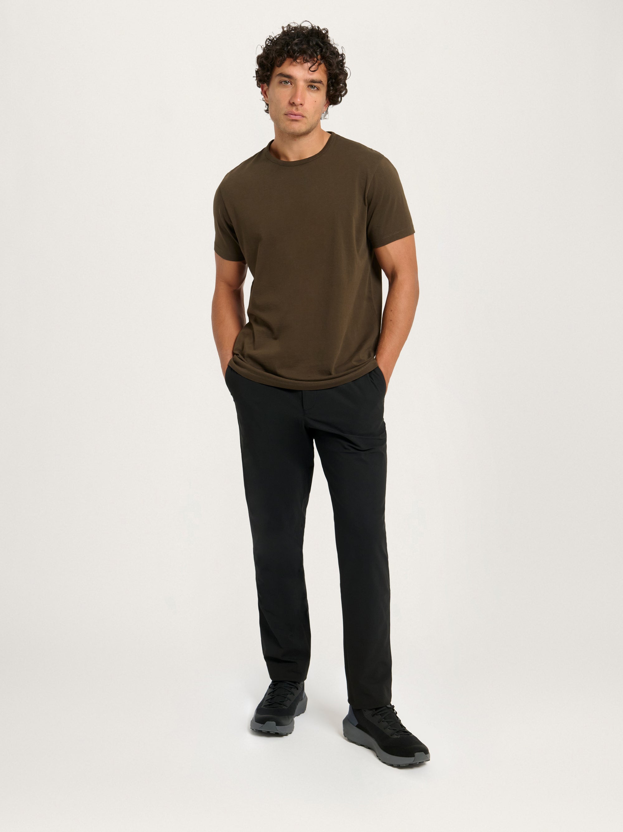 Lestrange London Classic Tee in dark olive – men’s premium organic cotton T-shirt
