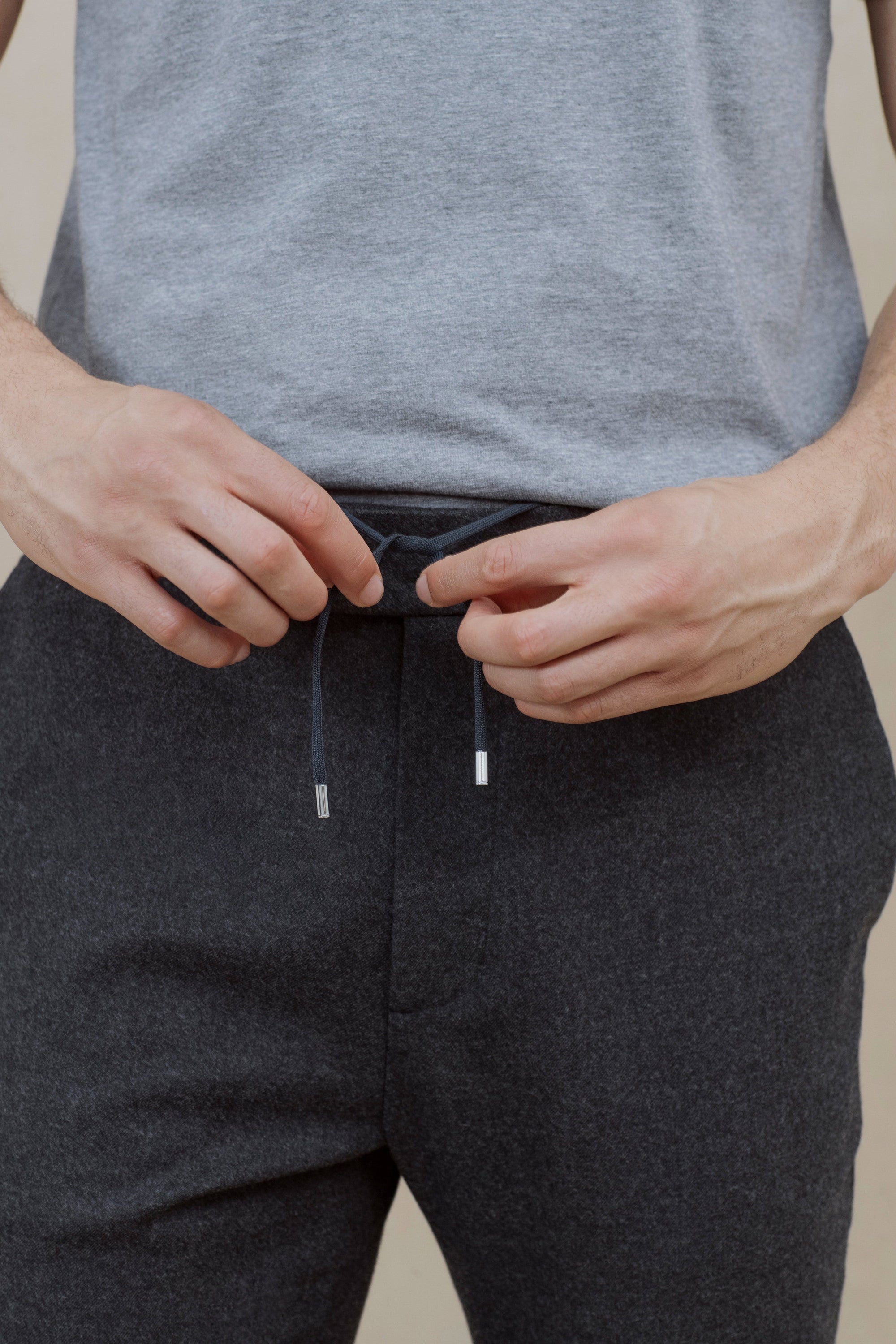 The 24 Trouser Wool || Charcoal | Wool Flannel
