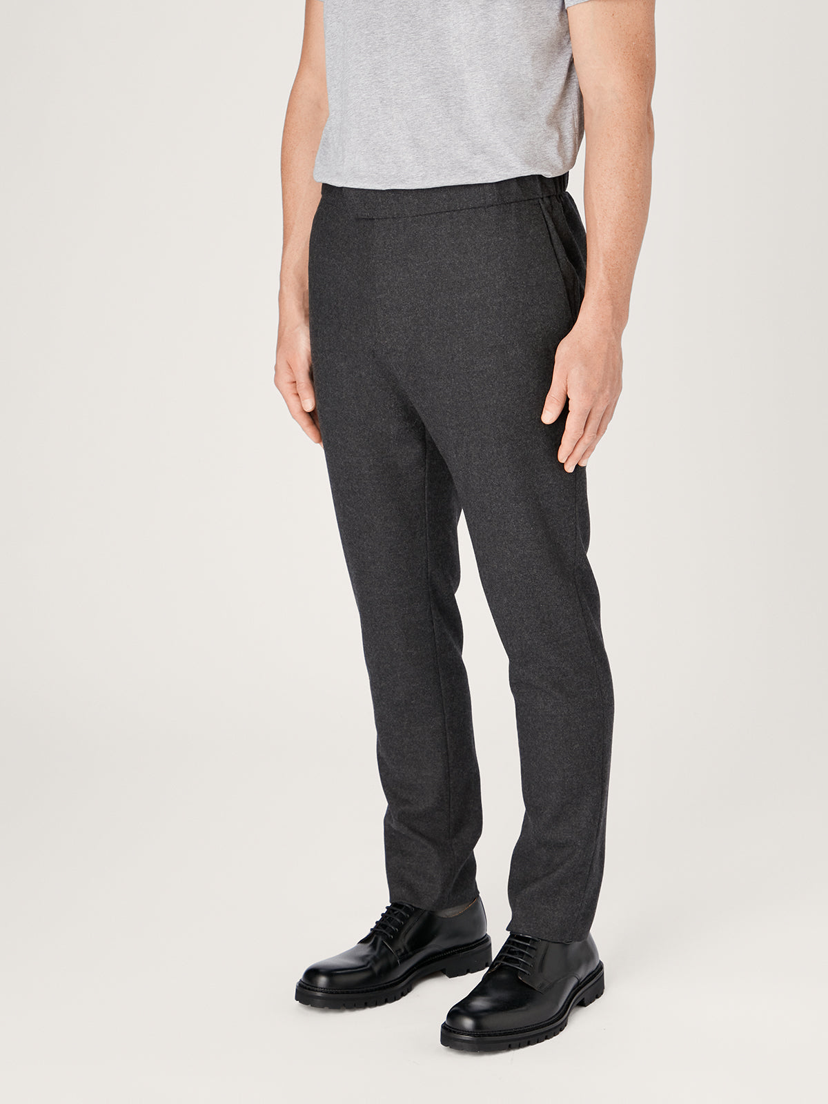 The 24 Trouser Wool || Charcoal | Wool Flannel