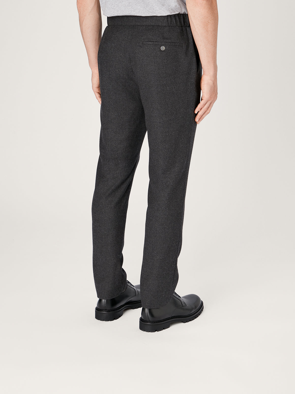 The 24 Trouser Wool || Charcoal | Wool Flannel