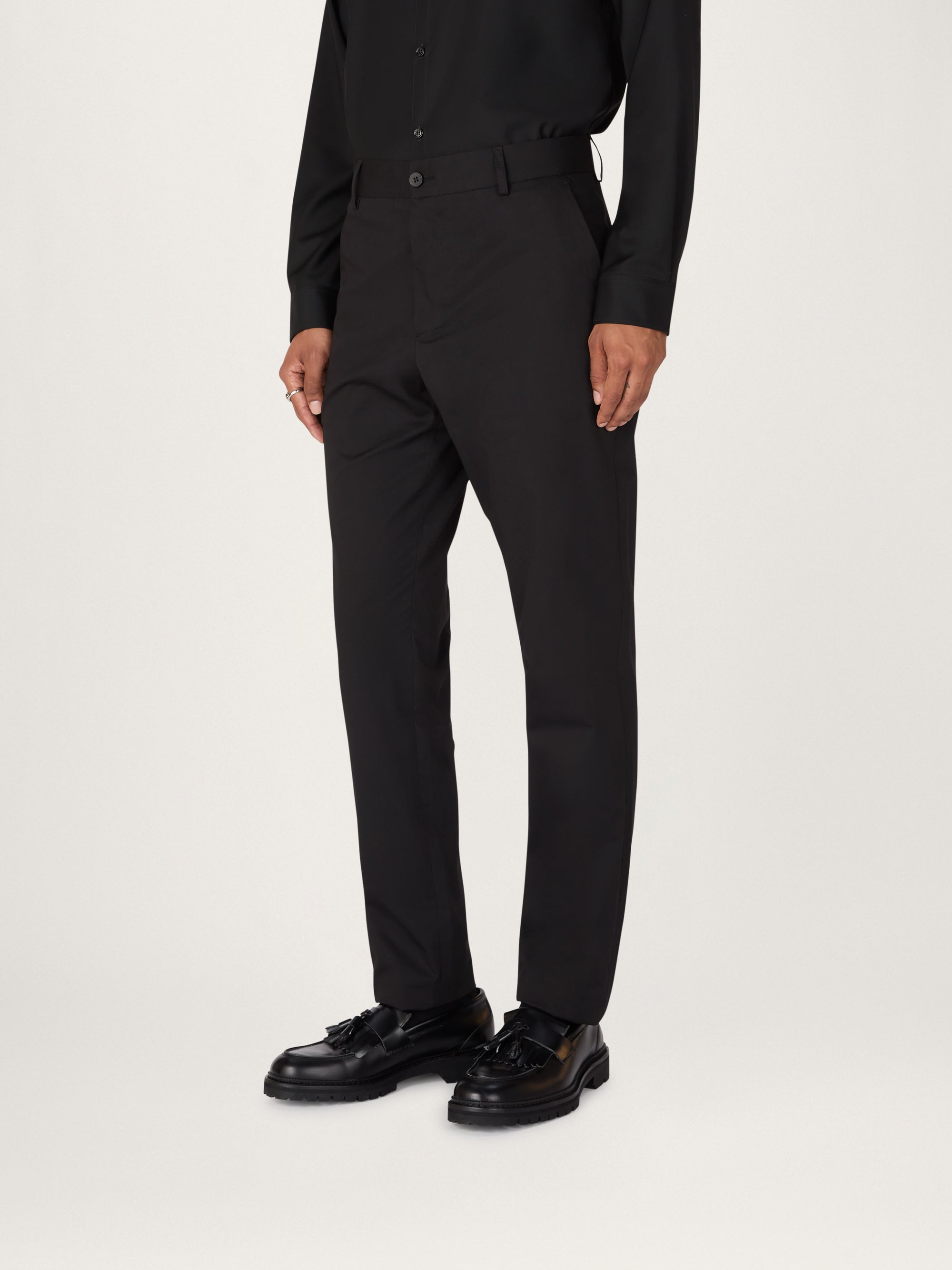 Belt Loops Suit No Belt Gq The Essential Chino LESTRANGE