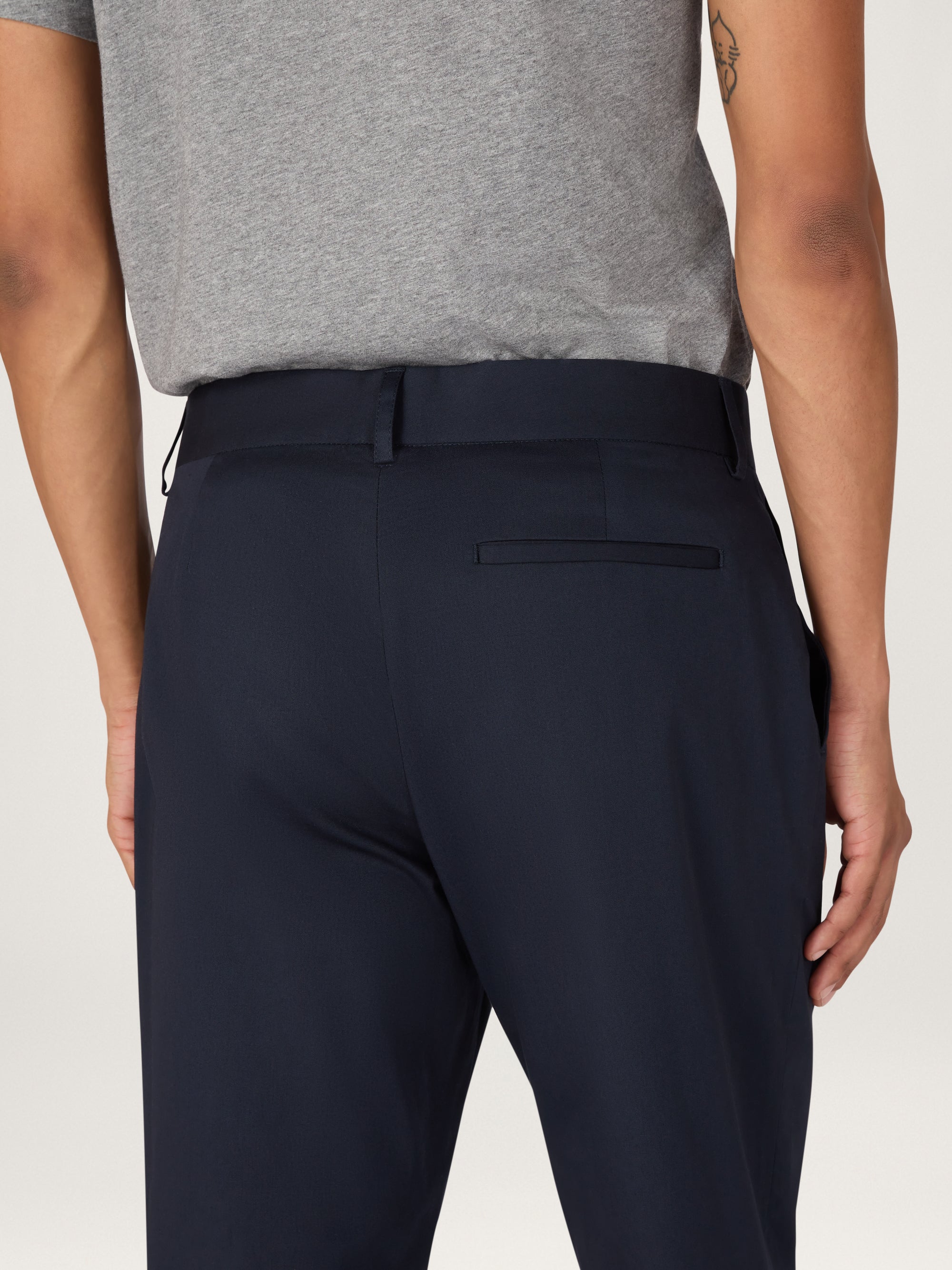 ESSENTIAL COTTON-STRETCH SEAMED PANTS