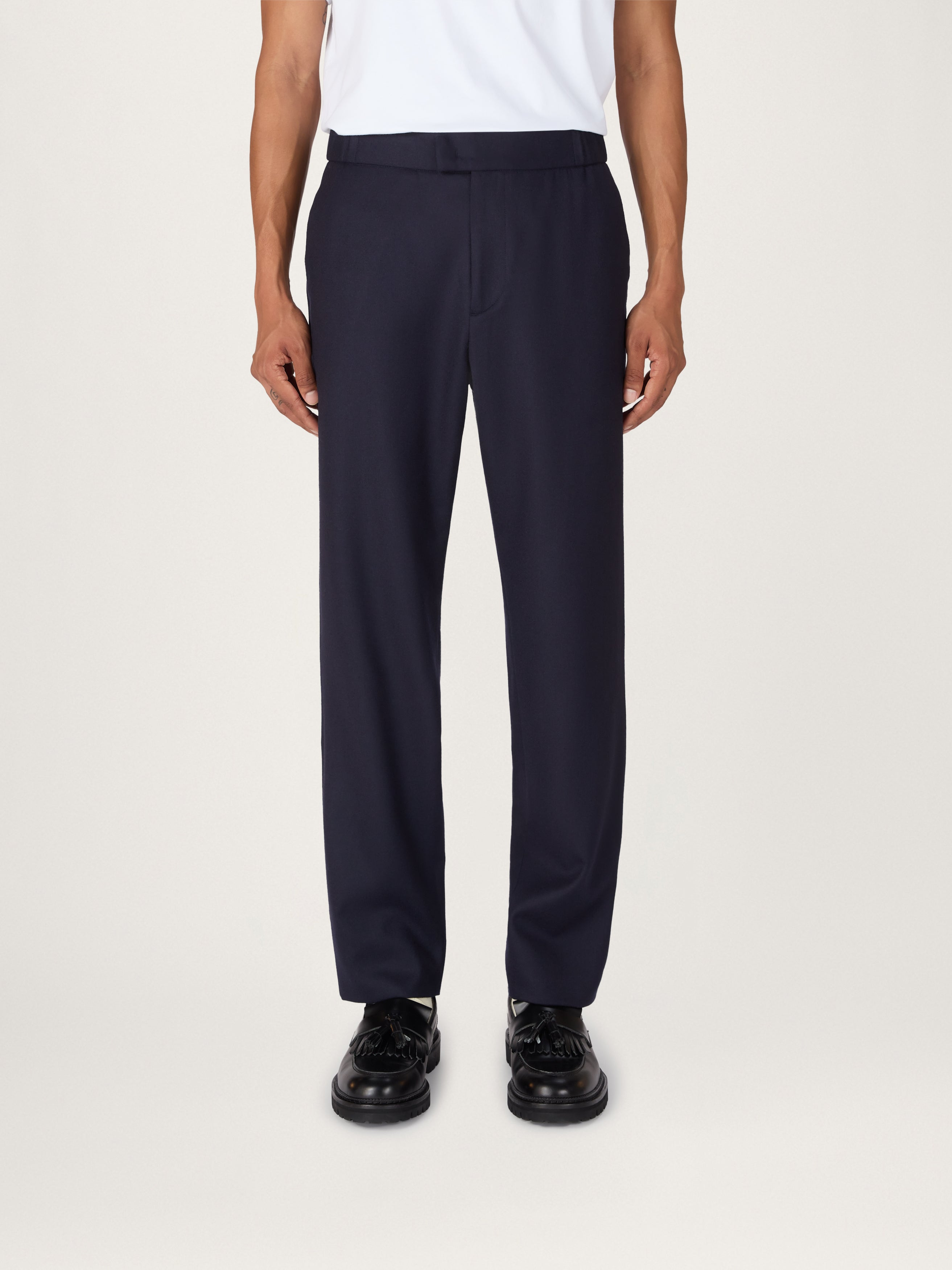 L'Estrange London The 24 Trouser Relaxed Fit Traceable Wool | King's Cross