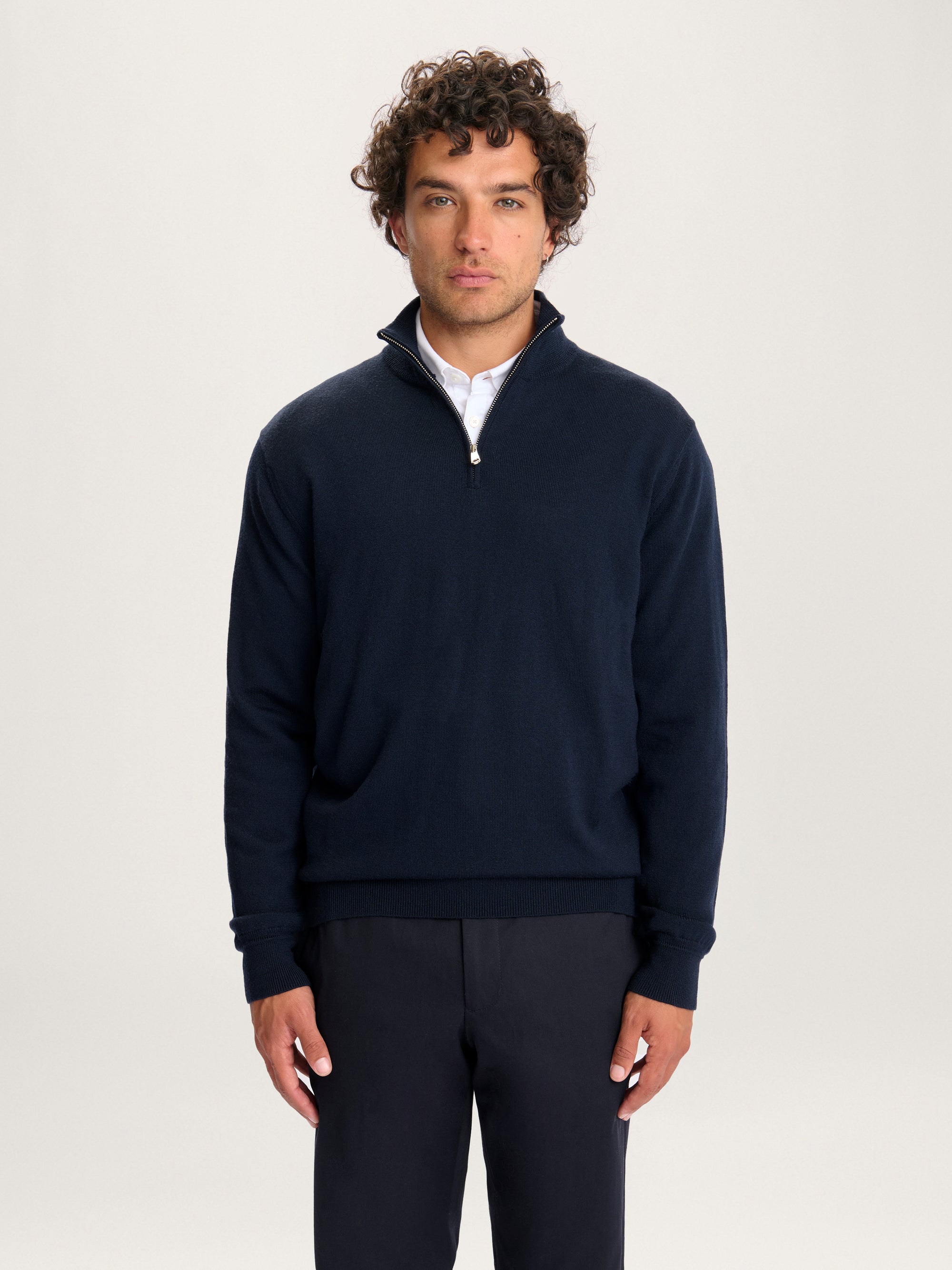 Lestrange Merino Half Zip Navy – front view of premium men’s merino half zip knitwear in dark blue