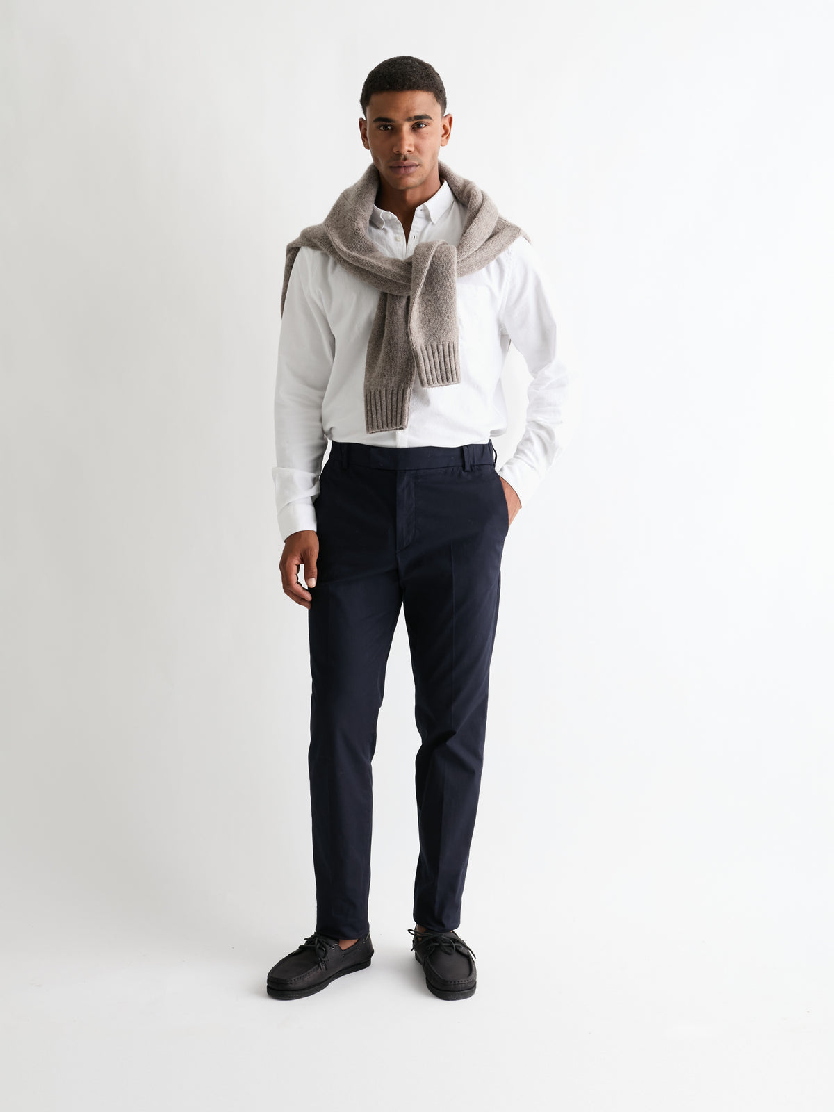The 24 Oxford Shirt Relaxed, White, styled