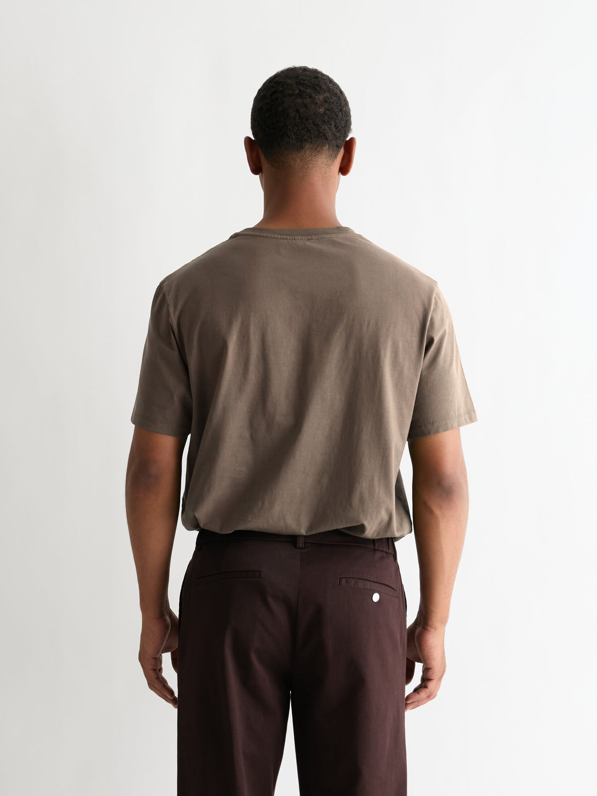 The Heavyweight Tee in Wolf Brown